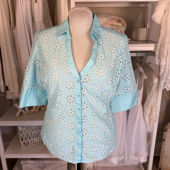7th Ave Design Studio New York & Co.  size XL bright blue eyelet button up #4004 - Picture 1 of 8